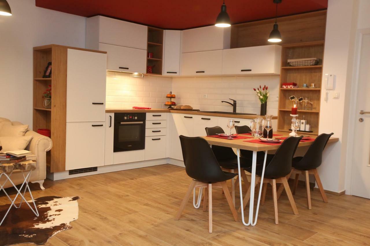 로조박 Apartman Delux Brkic 아파트 외부 사진