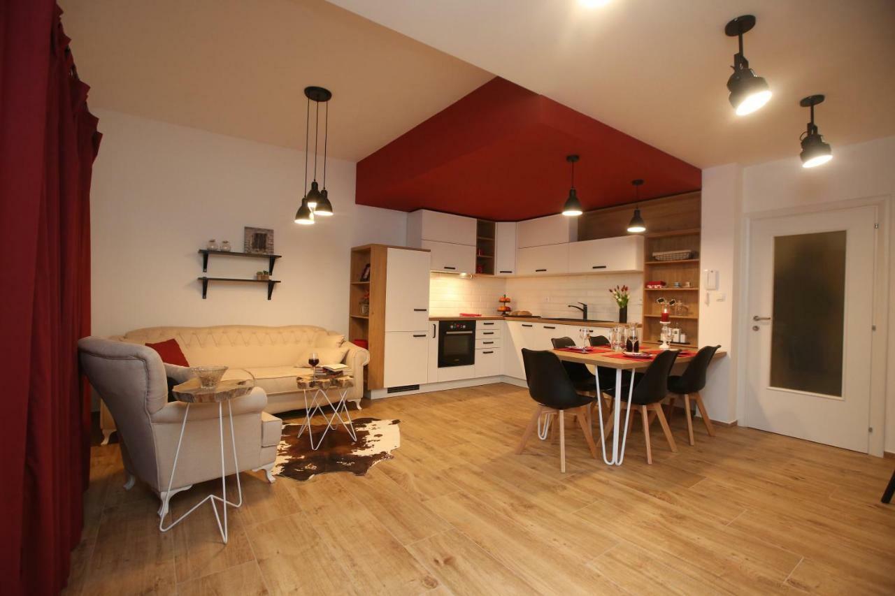 로조박 Apartman Delux Brkic 아파트 외부 사진
