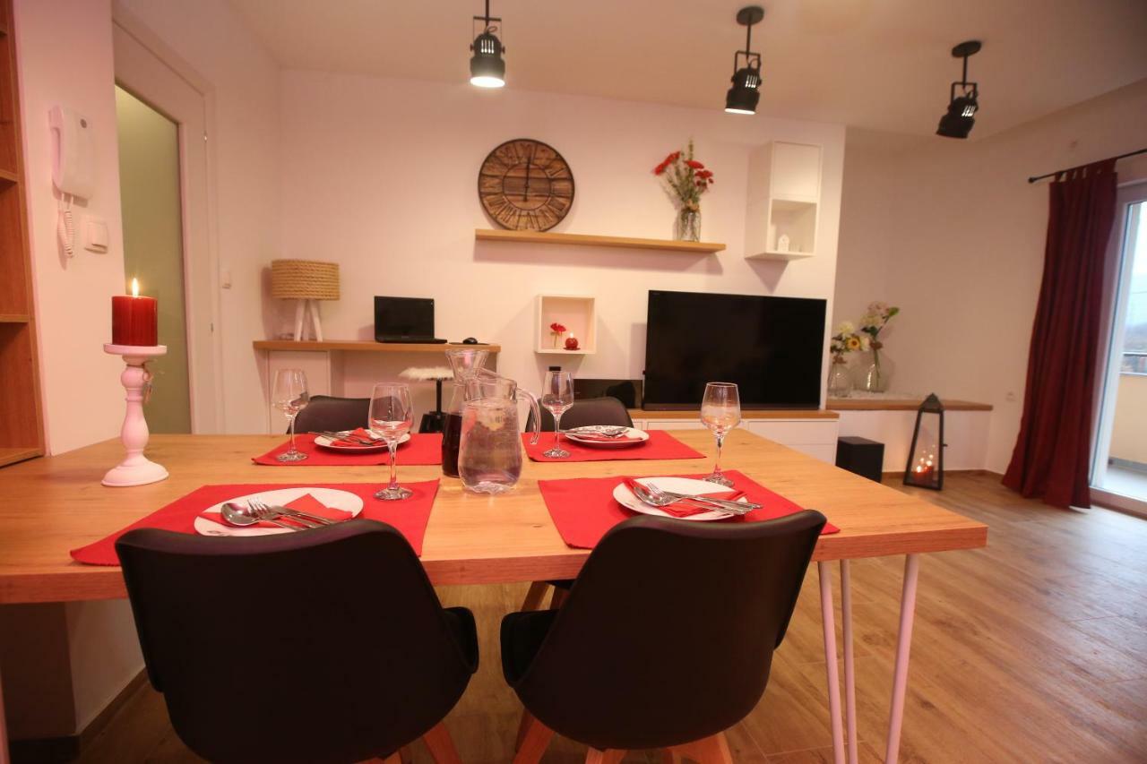 로조박 Apartman Delux Brkic 아파트 외부 사진